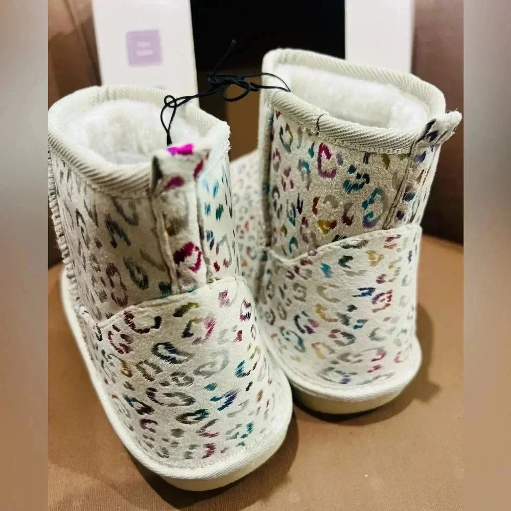 Suede boots  Cute Girl's Cozy Multi-Color Faux Suede Boots Size 7